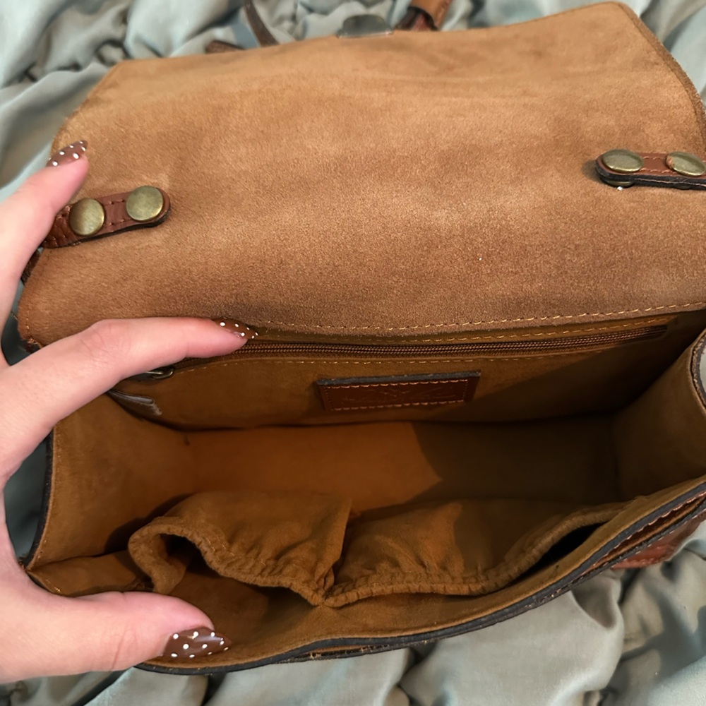 Patricia Nash Leather Crossbody Bag - Picture 5 of 5